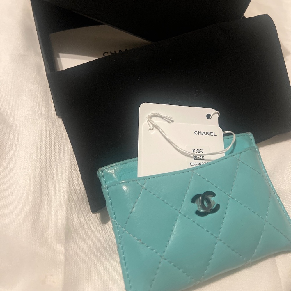 CHANEL CARD WALLET